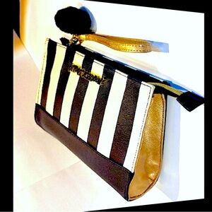 BETSEY JOHNSON BLACK WHITE PURSE MAKEUP BAG HARD SIDES CLUTCH LINED 11x8 NEW